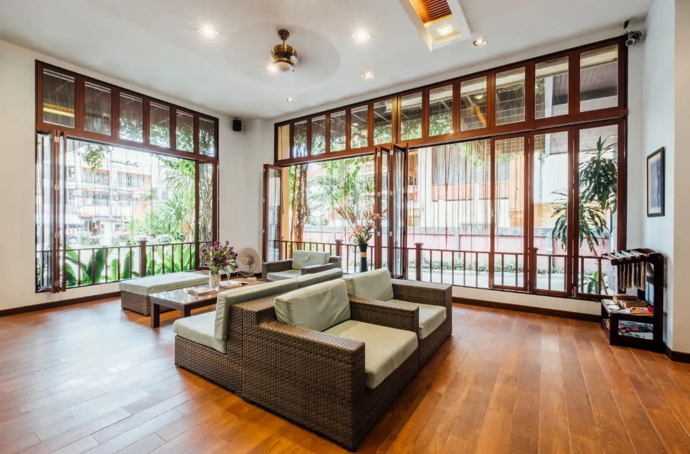 Lobby living room